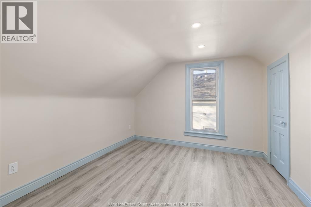 811 Langlois Avenue, Windsor, ON - Indoor Photo Showing Other Room