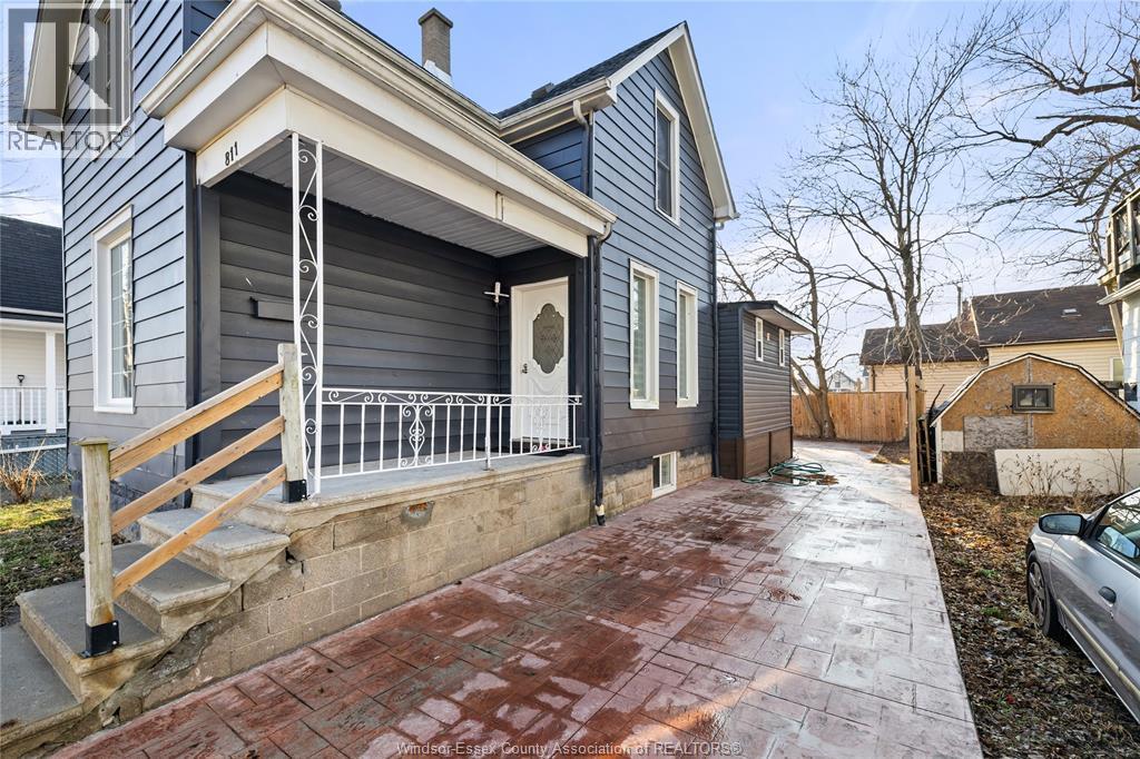 811 Langlois Avenue, Windsor, ON - Outdoor