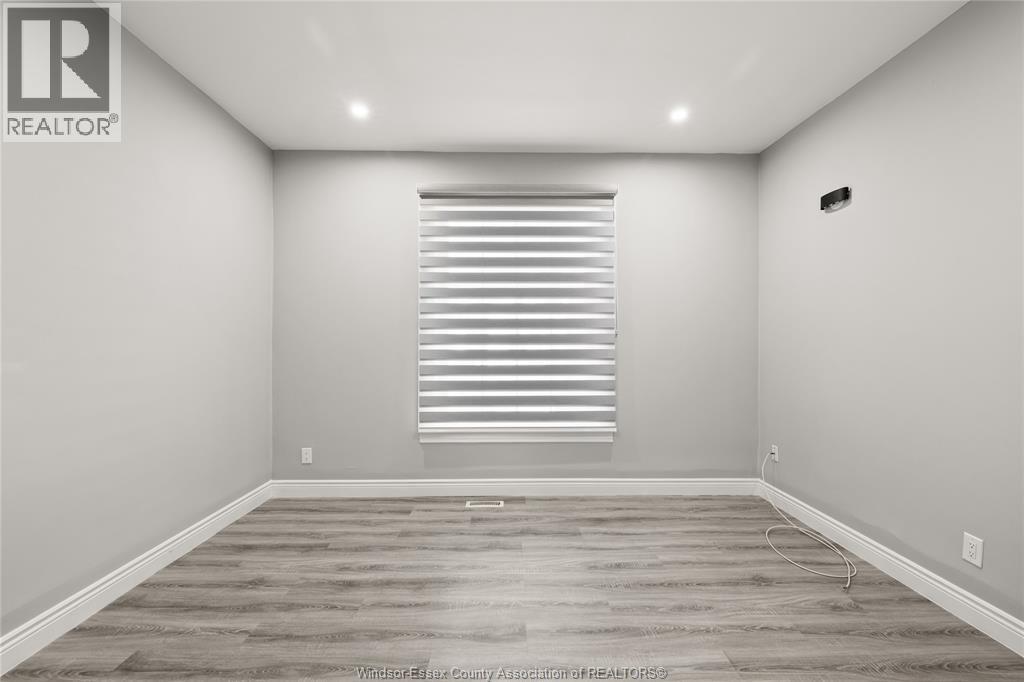 811 Langlois Avenue, Windsor, ON - Indoor Photo Showing Other Room