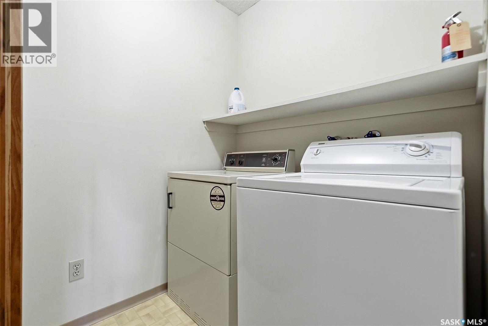 306 2237 Mcintyre Street, Regina, SK - Indoor Photo Showing Laundry Room