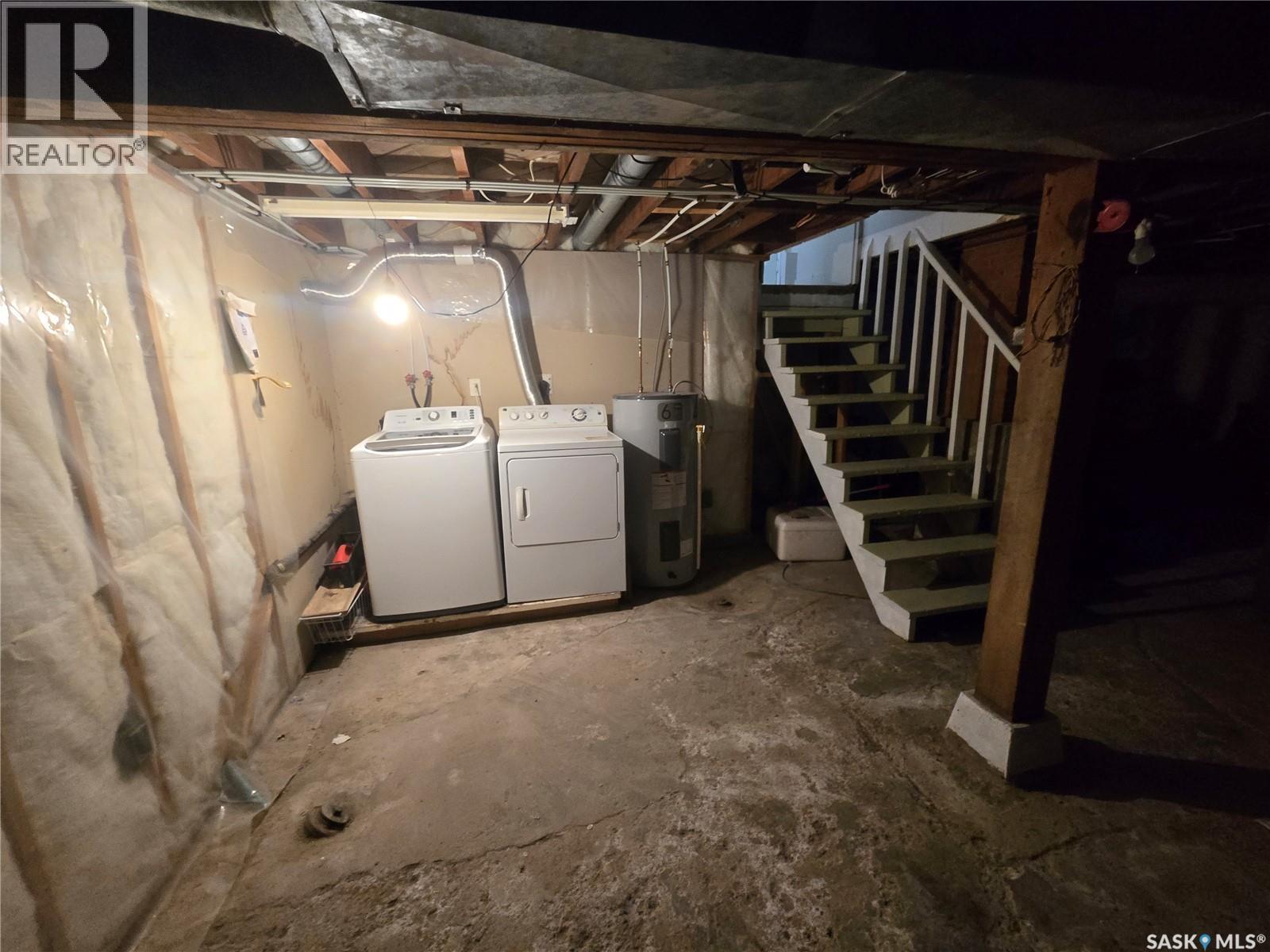 603 3Rd Street, Kipling, SK - Indoor Photo Showing Laundry Room