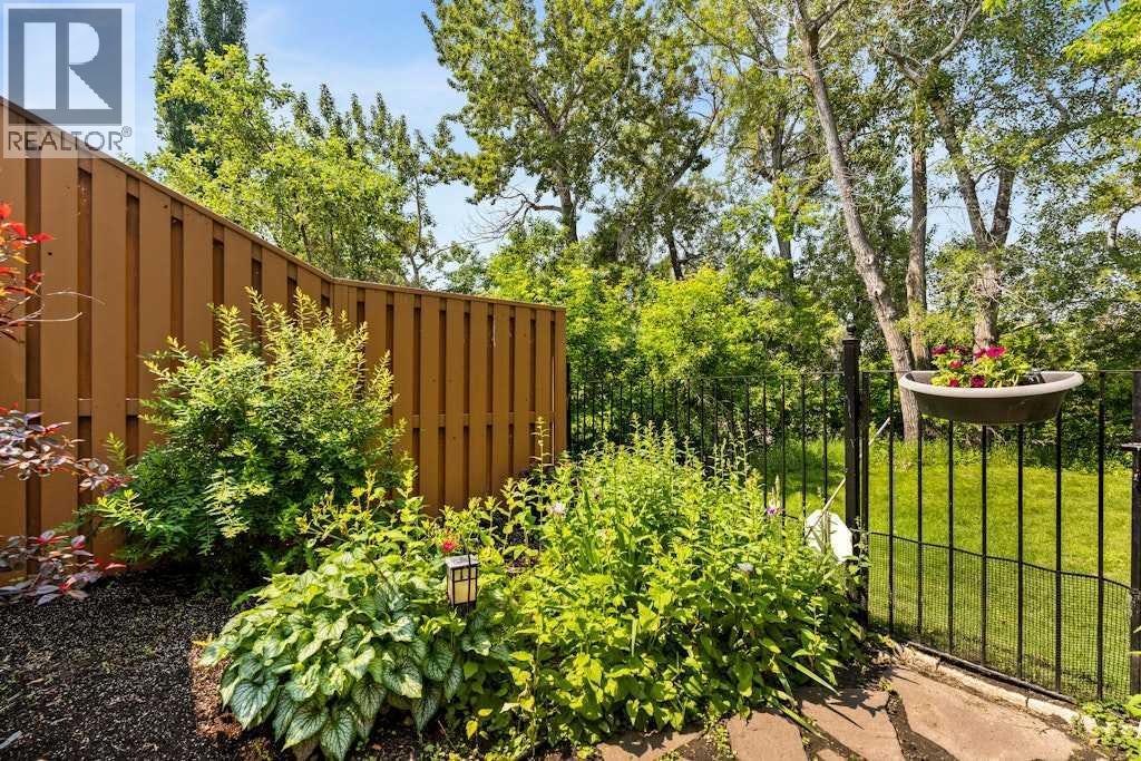 2421 Erlton Street Sw, Calgary, AB - Outdoor