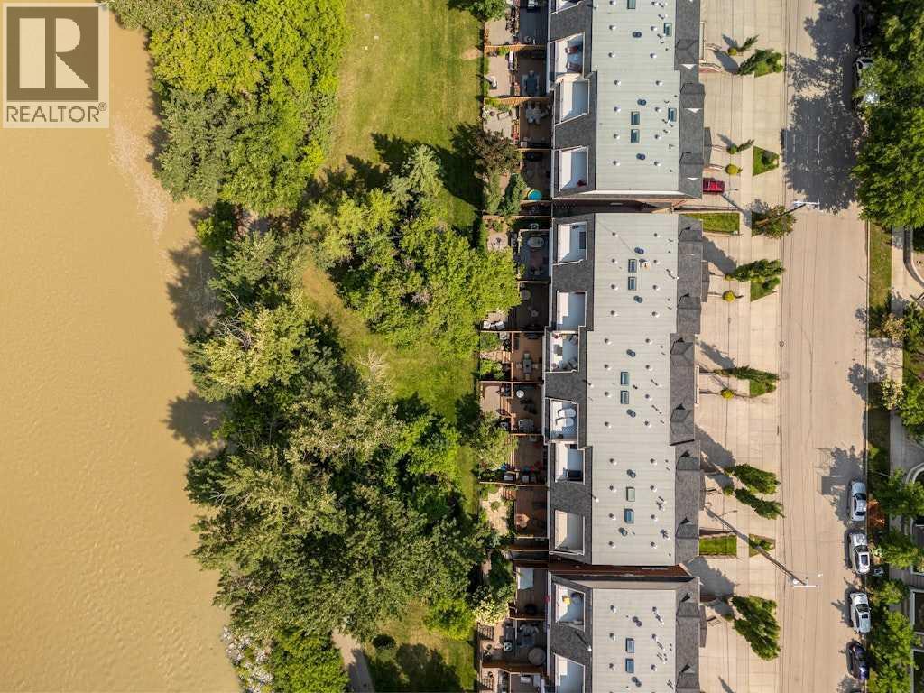 2421 Erlton Street Sw, Calgary, AB - Outdoor