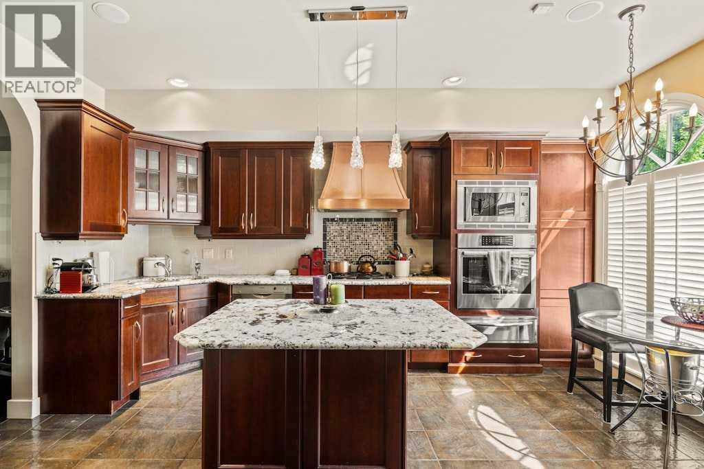 2421 Erlton Street Sw, Calgary, AB - Indoor Photo Showing Kitchen With Stainless Steel Kitchen