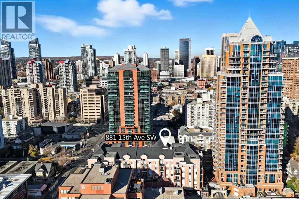 404, 881 15 Avenue Sw, Calgary, AB - Outdoor With Facade