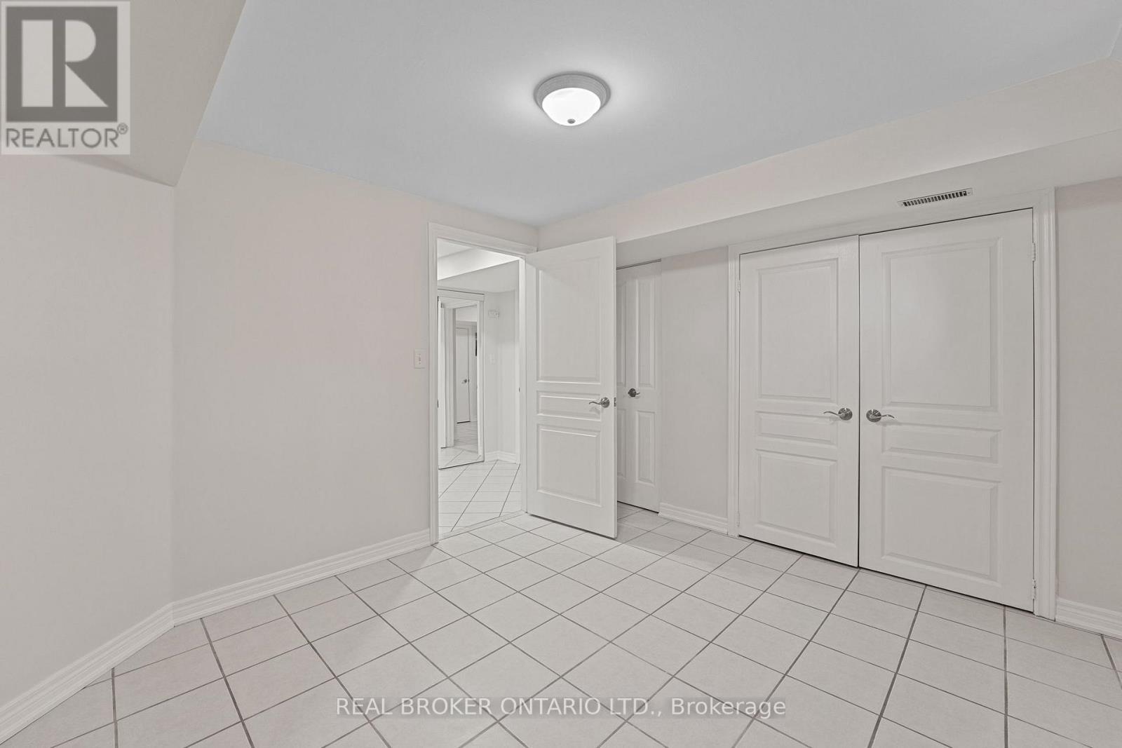 58 Calera Crescent, Vaughan, ON - Indoor Photo Showing Other Room