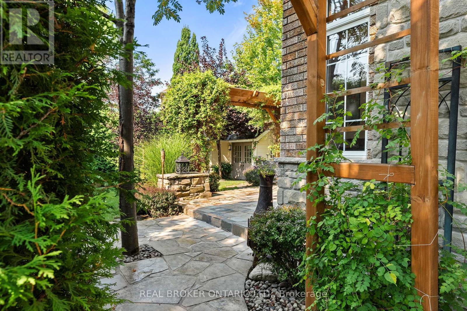 58 Calera Crescent, Vaughan, ON - Outdoor