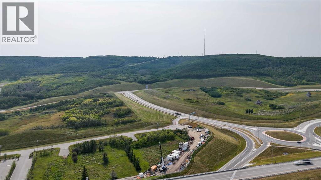 10421-10909 West Valley Road Sw, Calgary, AB