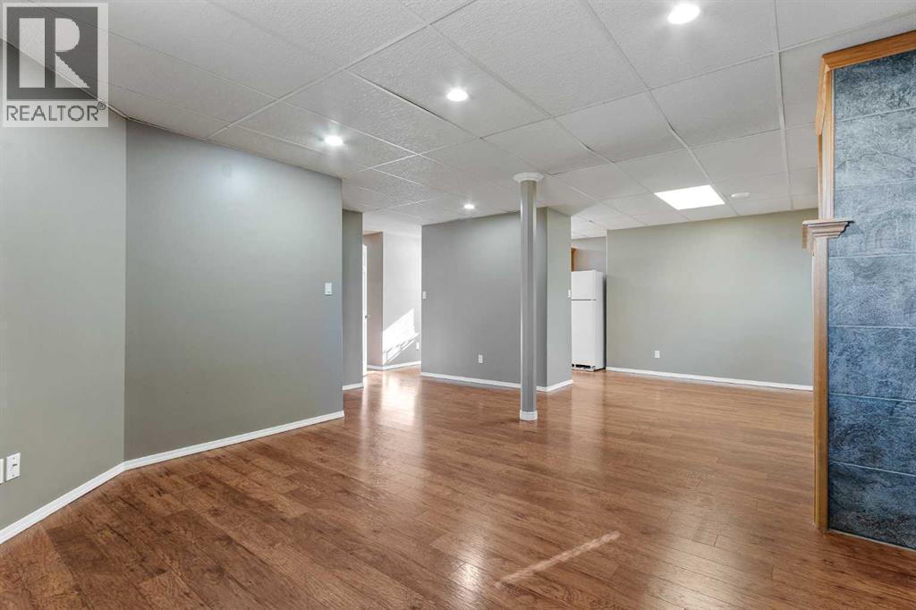 5105 21 Street Close, Lloydminster, AB - Indoor