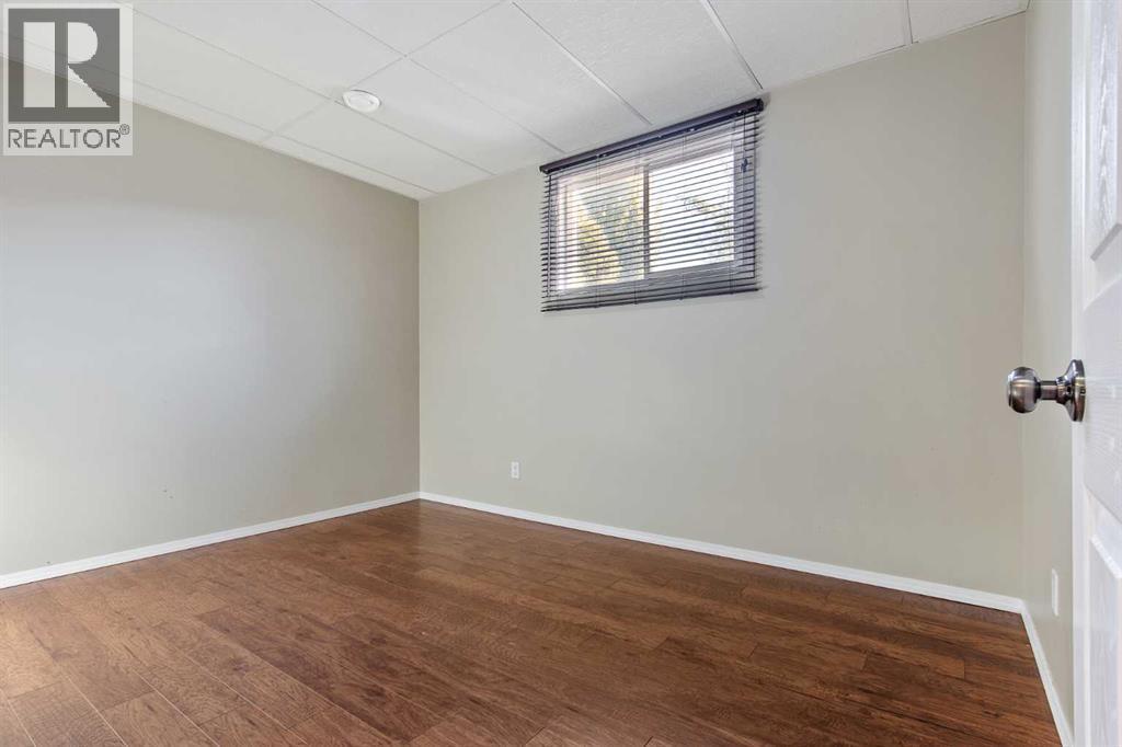 5105 21 Street Close, Lloydminster, AB - Indoor Photo Showing Other Room