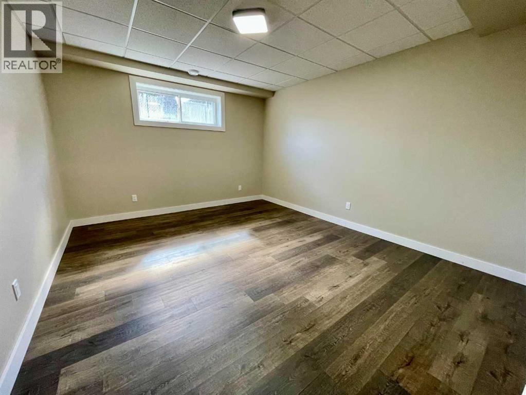 1119 14 Street, Wainwright, AB - Indoor