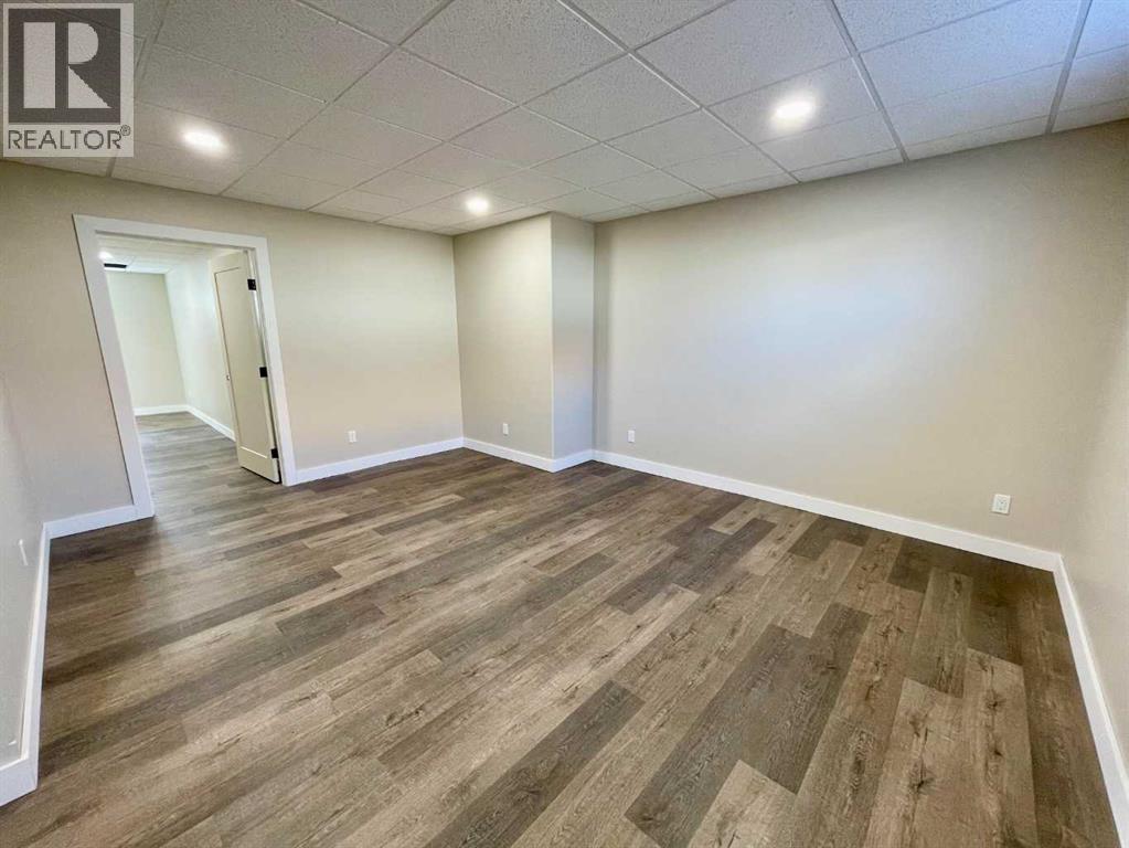 1119 14 Street, Wainwright, AB - Indoor