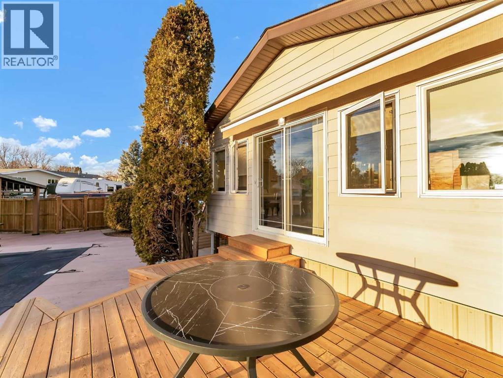 35 Horner Court Ne, Medicine Hat, AB - Outdoor With Deck Patio Veranda