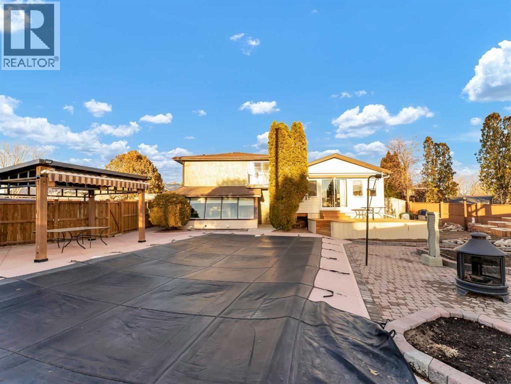 35 Horner Court Ne, Medicine Hat, AB - Outdoor