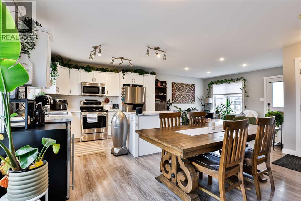 874 Jessie Mcleay Road N, Lethbridge, AB - Indoor Photo Showing Other Room