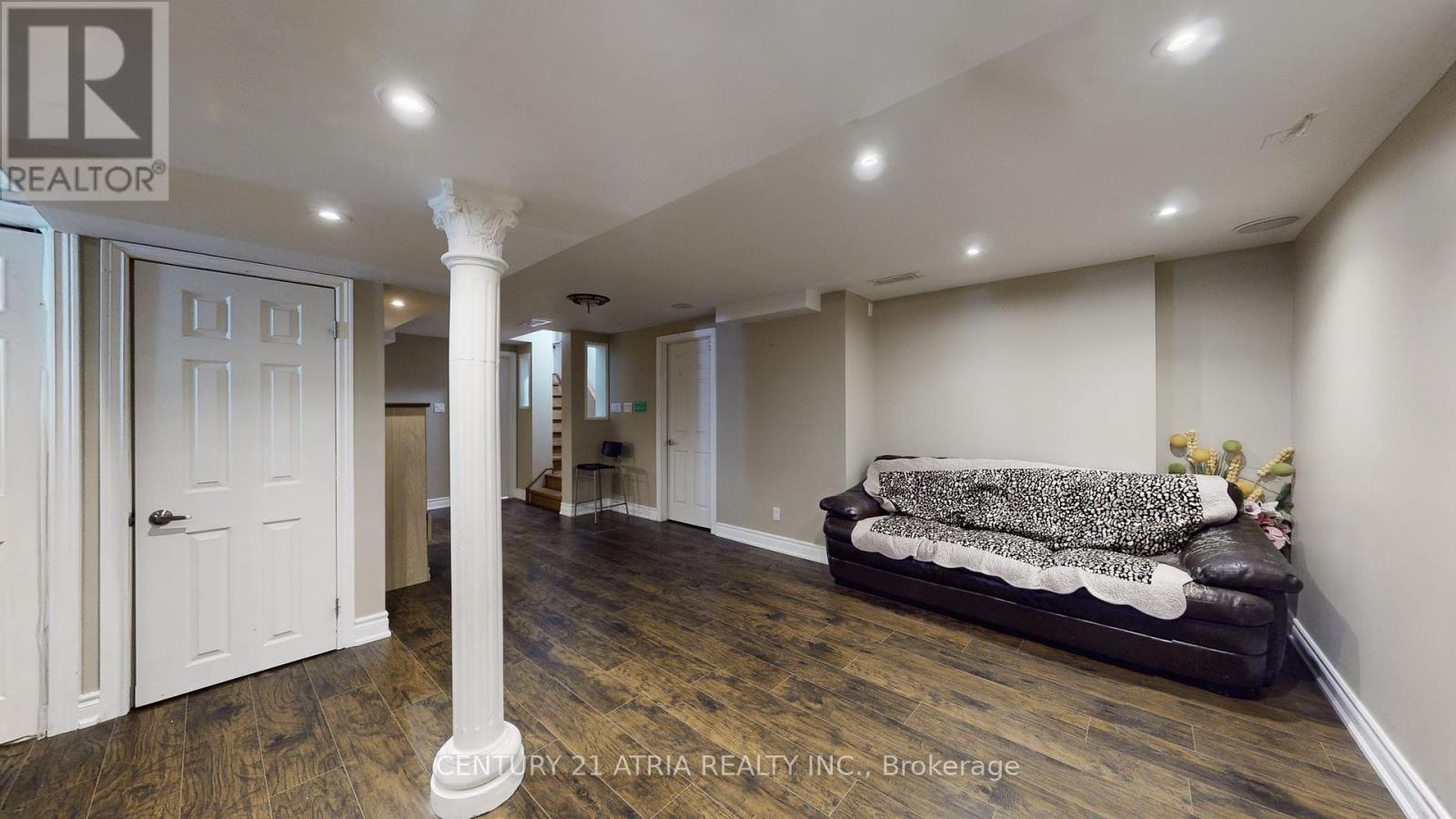 881 Knotty Pine Grove, Mississauga, ON - Indoor