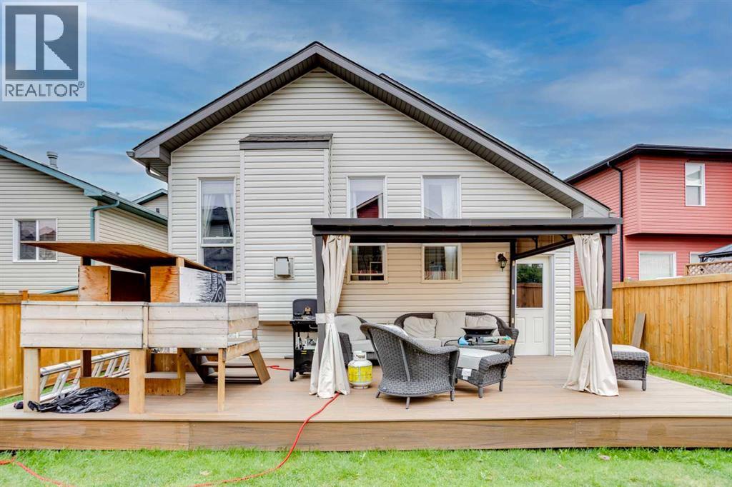 176 Maple Leaf Lane, Fort Mcmurray, AB - Outdoor With Deck Patio Veranda With Exterior