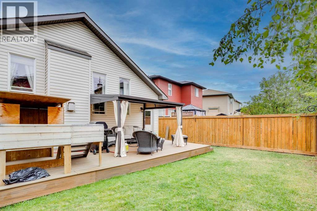 176 Maple Leaf Lane, Fort Mcmurray, AB - Outdoor With Deck Patio Veranda
