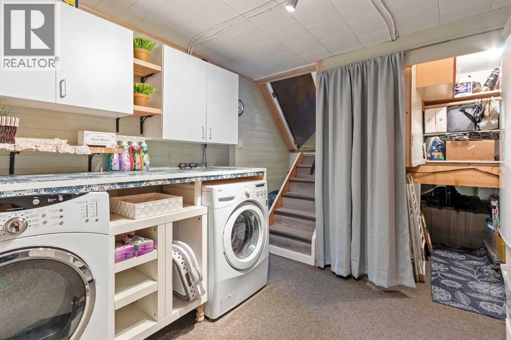 1013 Osprey Drive, Livelong, SK - Indoor Photo Showing Laundry Room