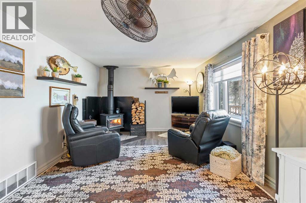 1013 Osprey Drive, Livelong, SK - Indoor