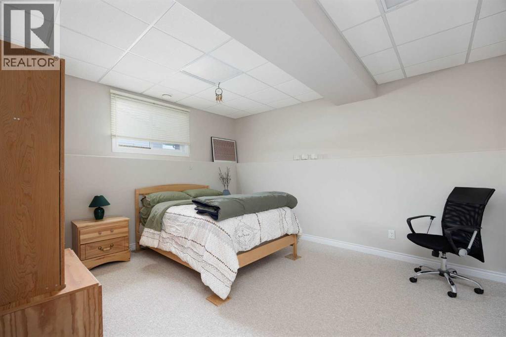 Bedroom #4 Basement - 237 Trillium Road, Fort Mcmurray, AB - Indoor Photo Showing Bedroom