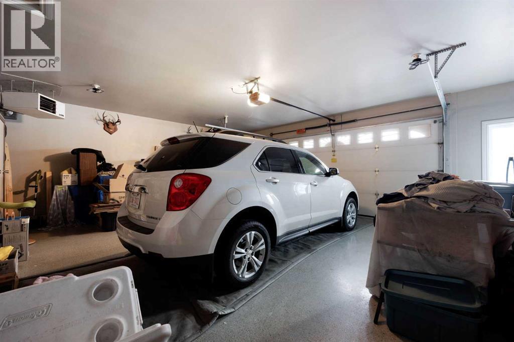 Double Attached Heated - 237 Trillium Road, Fort Mcmurray, AB - Indoor Photo Showing Garage