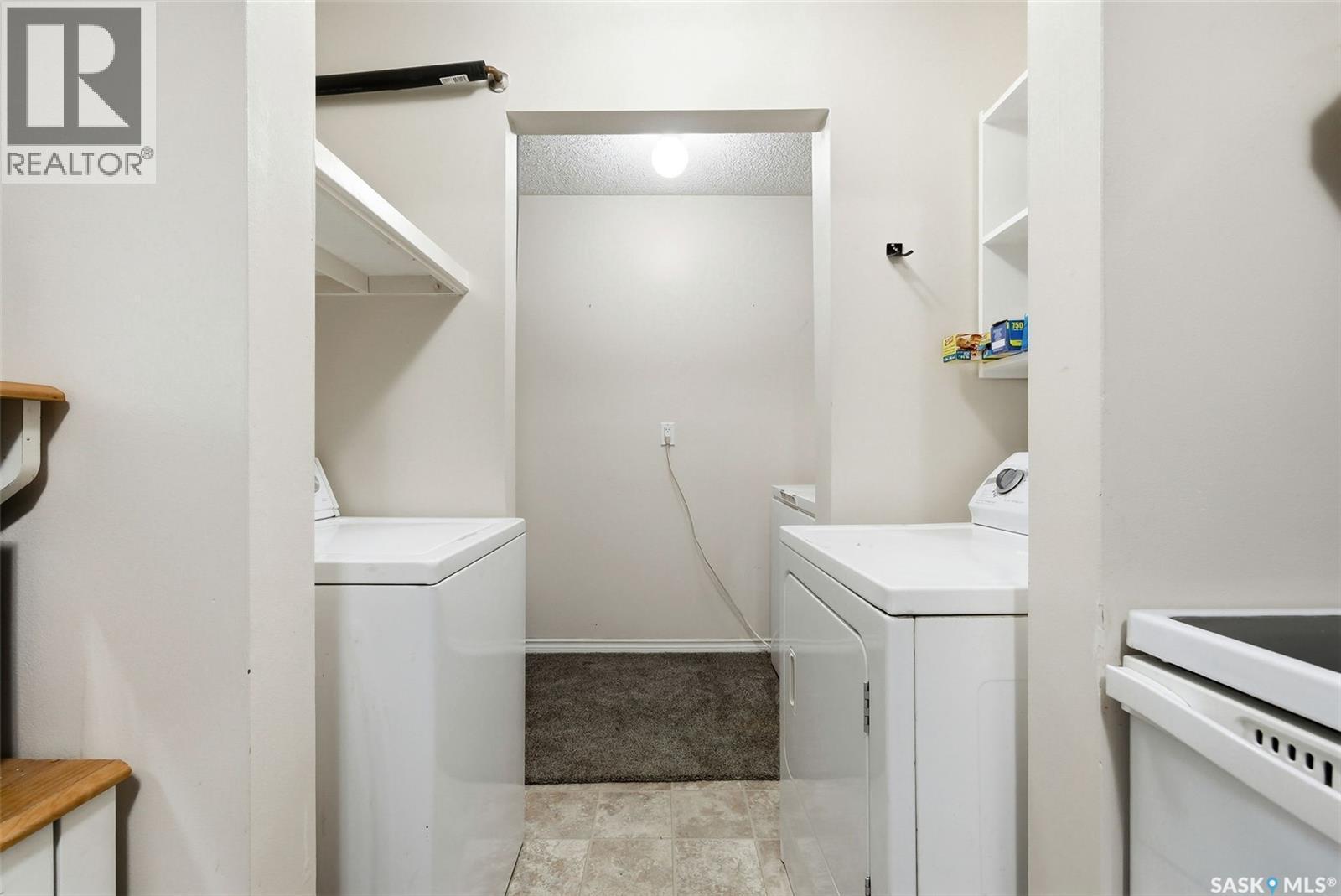 A 64 Nollet Avenue, Regina, SK - Indoor Photo Showing Laundry Room