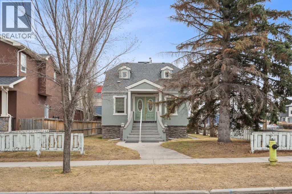 475 27 Avenue Nw, Calgary, AB - Outdoor With Facade