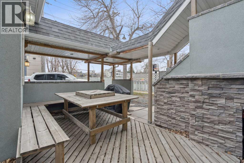 475 27 Avenue Nw, Calgary, AB - Outdoor With Deck Patio Veranda With Exterior