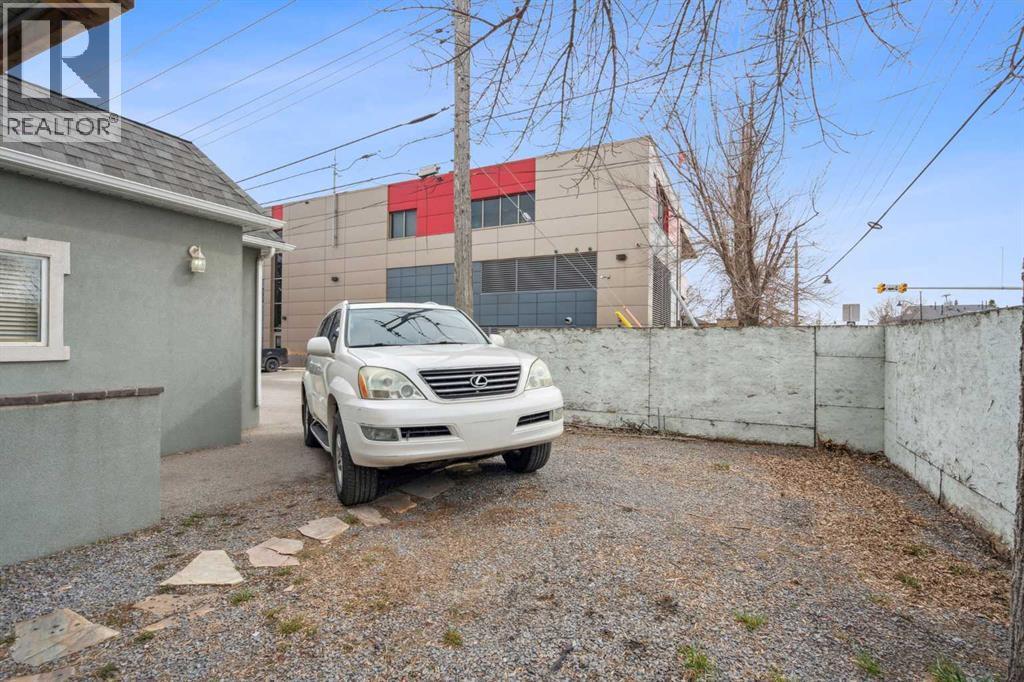 475 27 Avenue Nw, Calgary, AB - Outdoor