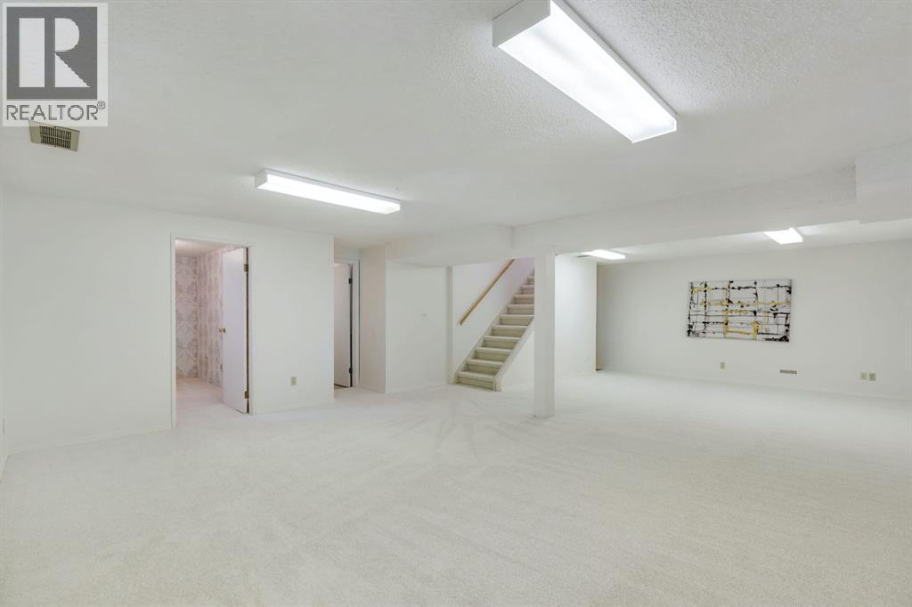 127 Falshire Way Ne, Calgary, AB - Indoor