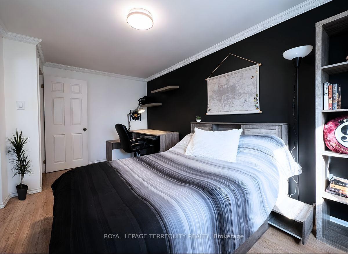 1704 Oberon Crescent, Mississauga, ON