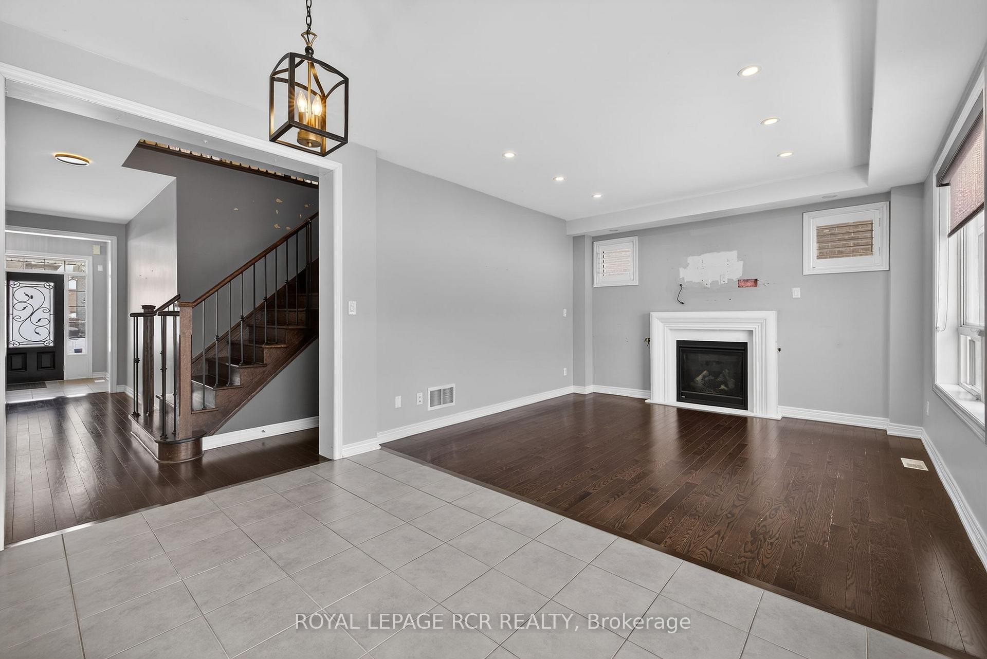 82 Lampkin Street, Georgina, ON - Indoor With Fireplace
