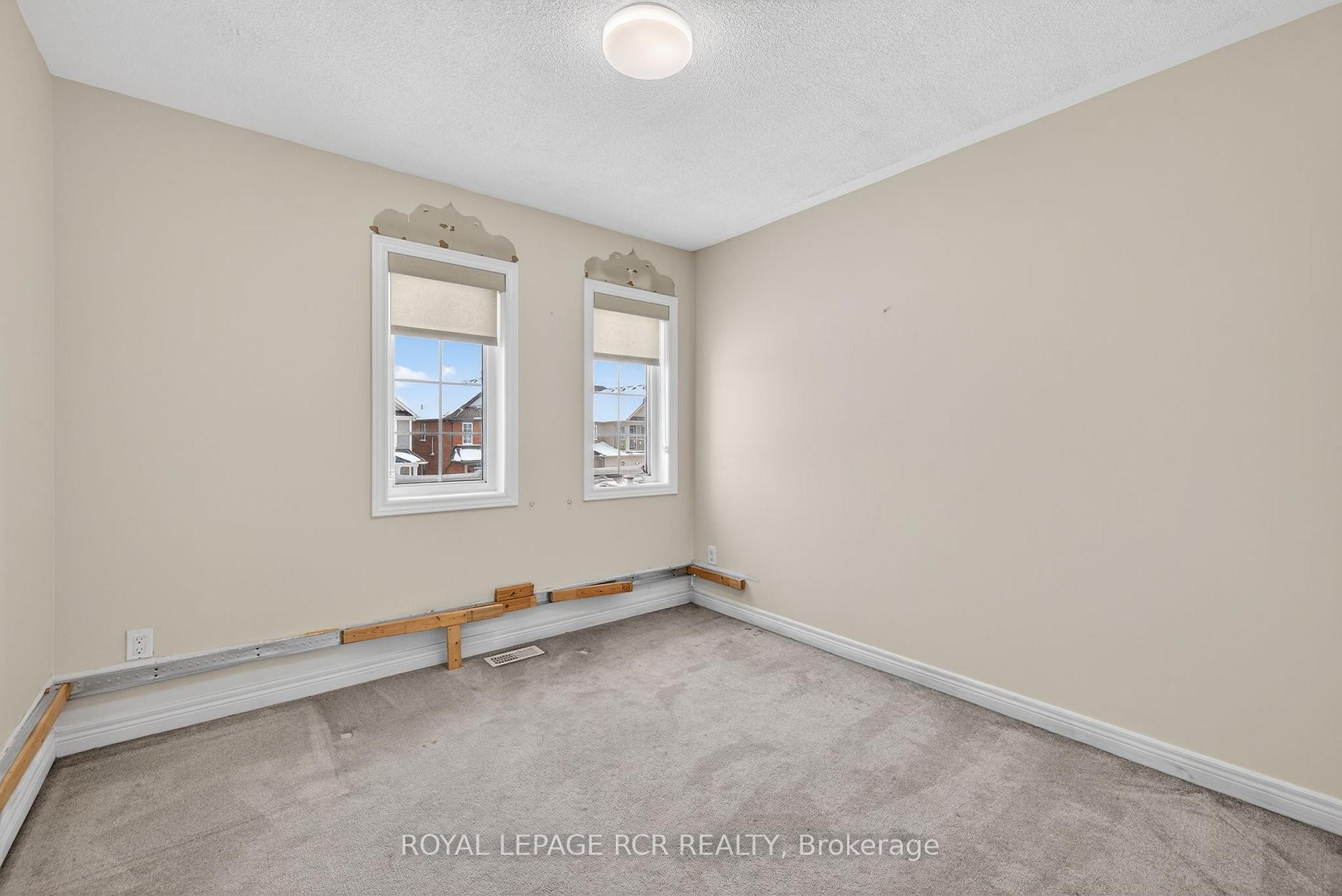 82 Lampkin Street, Georgina, ON - Indoor Photo Showing Other Room
