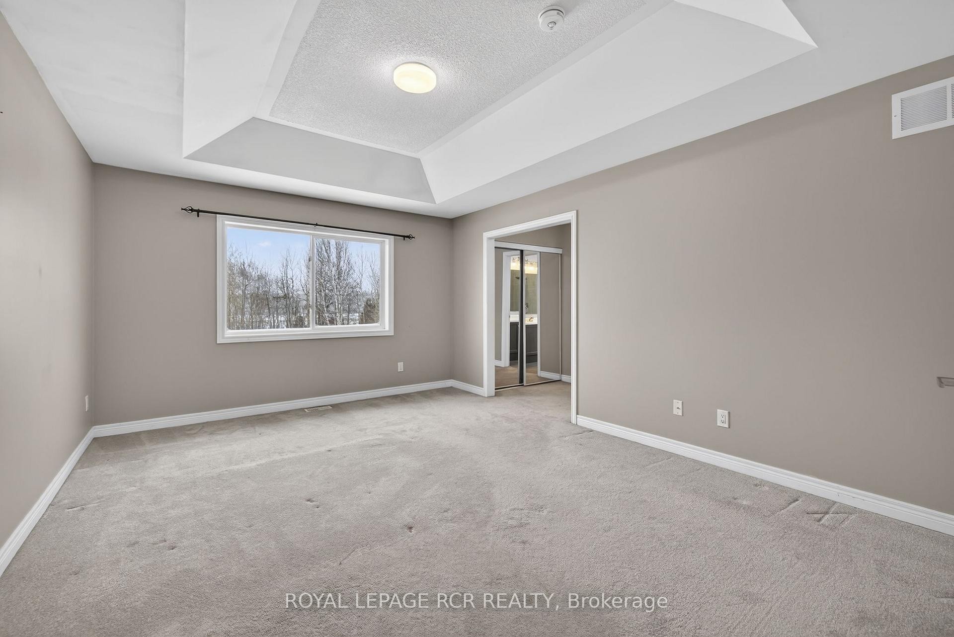 82 Lampkin Street, Georgina, ON - Indoor Photo Showing Other Room