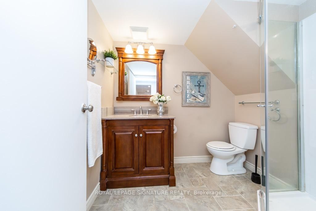 6172 Kindree Circle, Mississauga, ON - Indoor Photo Showing Bathroom