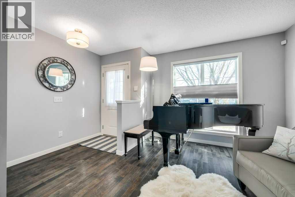 731, 101 Sunset Drive, Cochrane, AB - Indoor