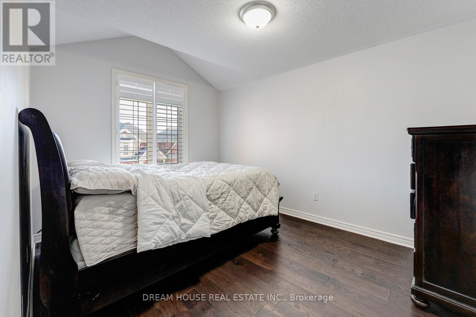 353 Michener Place, Milton, ON - Indoor Photo Showing Bedroom