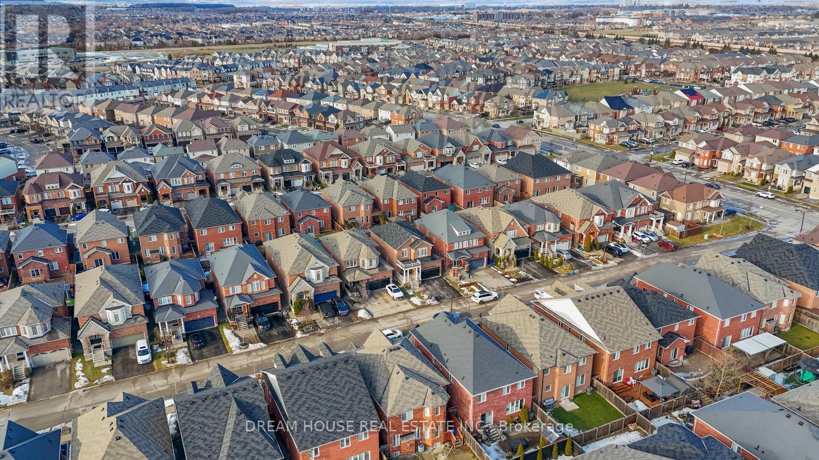 353 Michener Place, Milton, ON - Outdoor With View