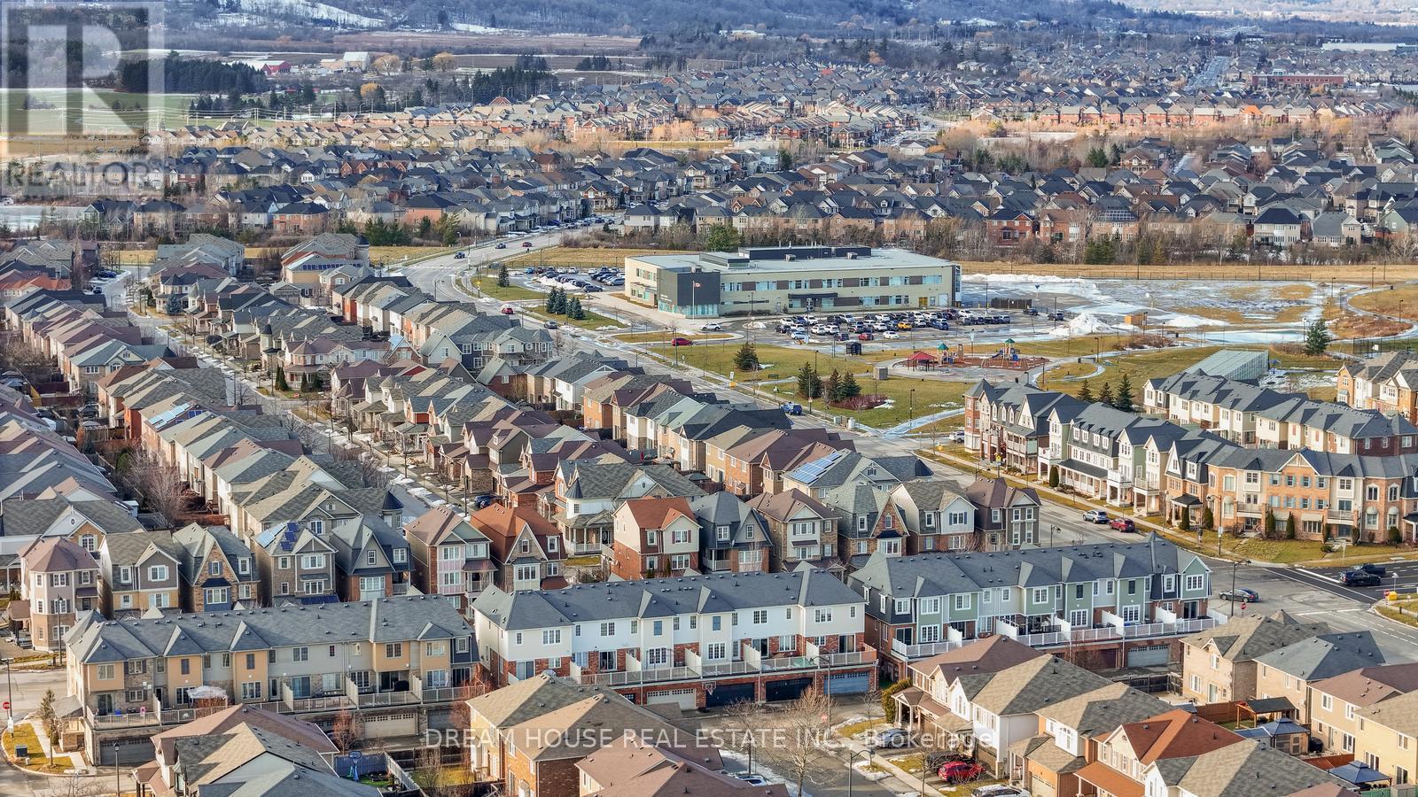 353 Michener Place, Milton, ON - Outdoor With View