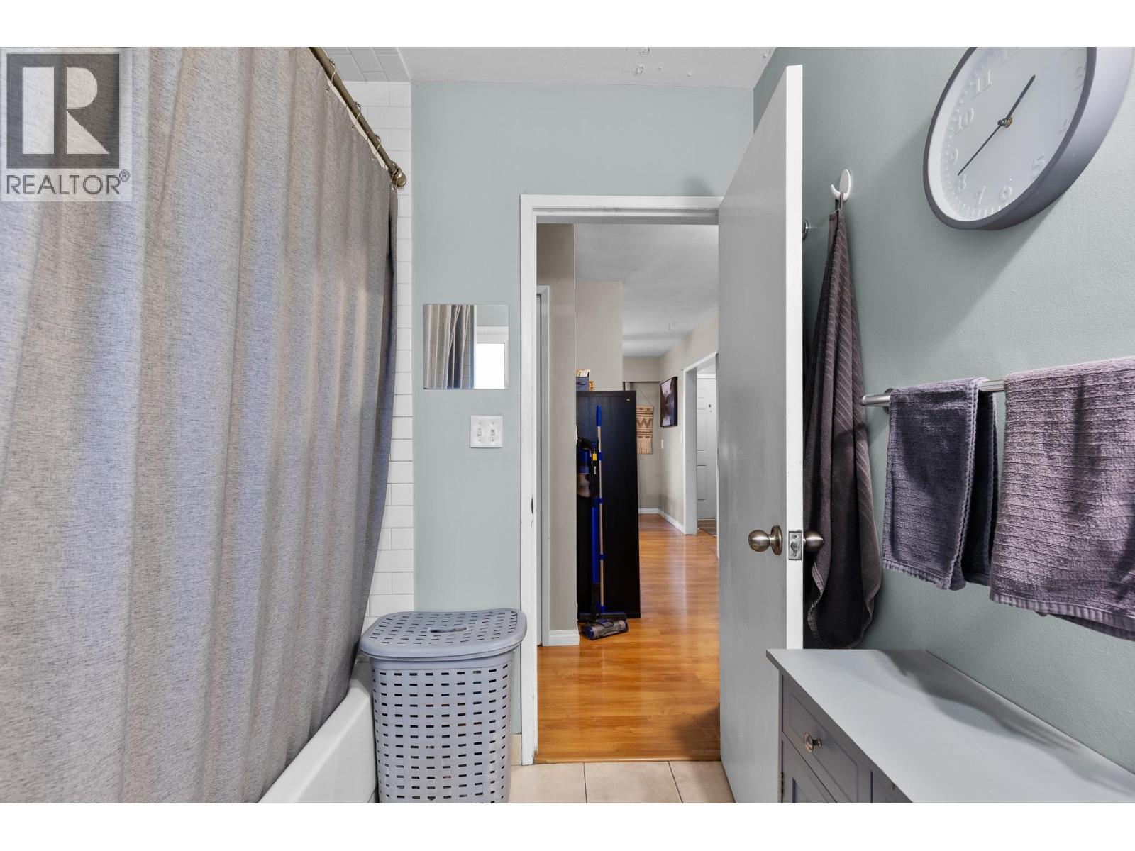 1231 Kelglen Crescent, Kelowna, BC - Indoor