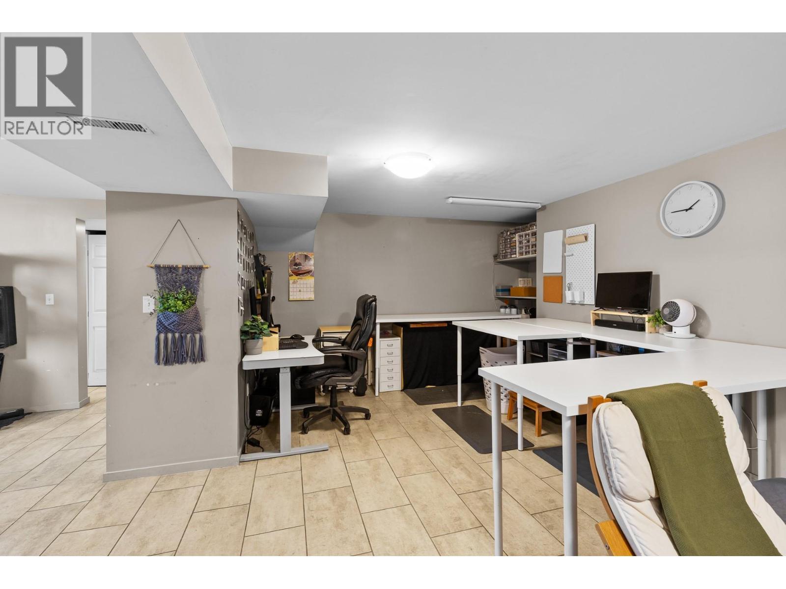 1231 Kelglen Crescent, Kelowna, BC - Indoor