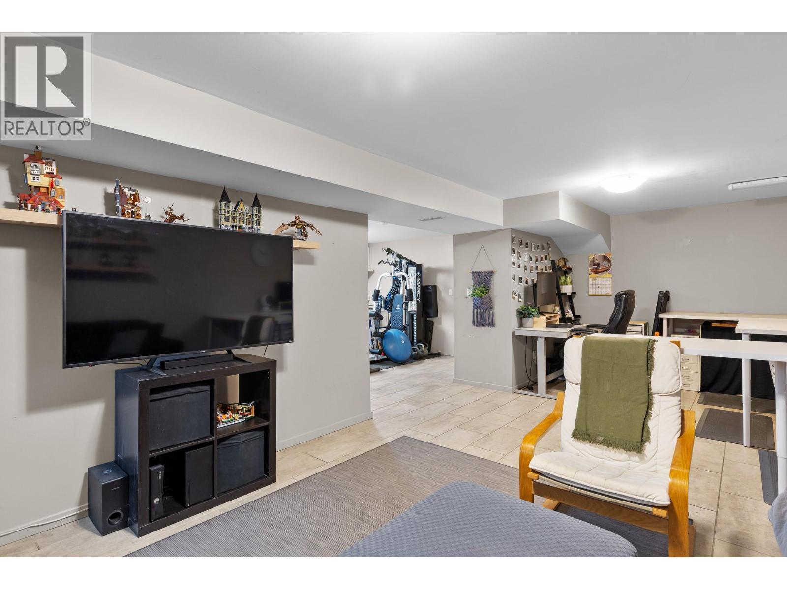 1231 Kelglen Crescent, Kelowna, BC - Indoor