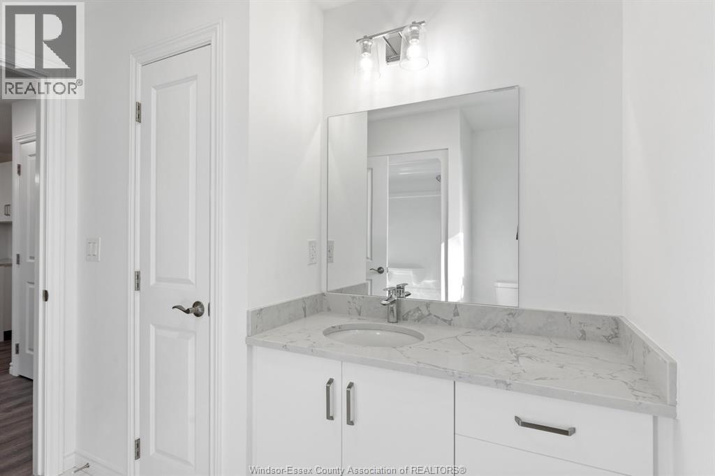 98 Erie Street North, Ridgetown, ON - Indoor Photo Showing Bathroom