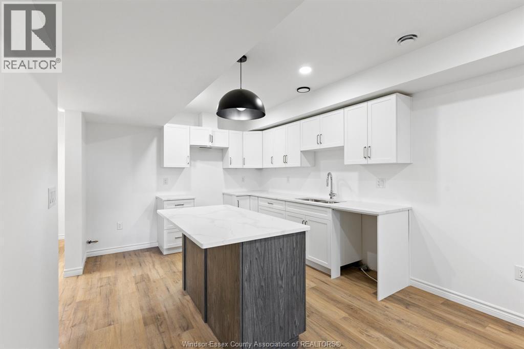98 Erie Street North, Ridgetown, ON - Indoor Photo Showing Kitchen