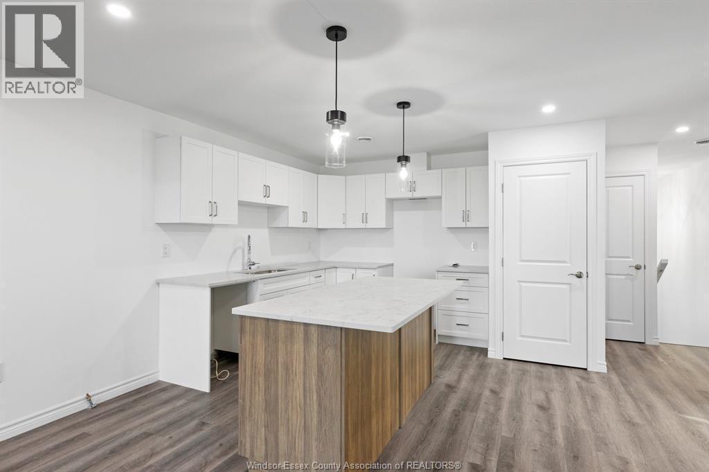 98 Erie Street North, Ridgetown, ON - Indoor Photo Showing Kitchen