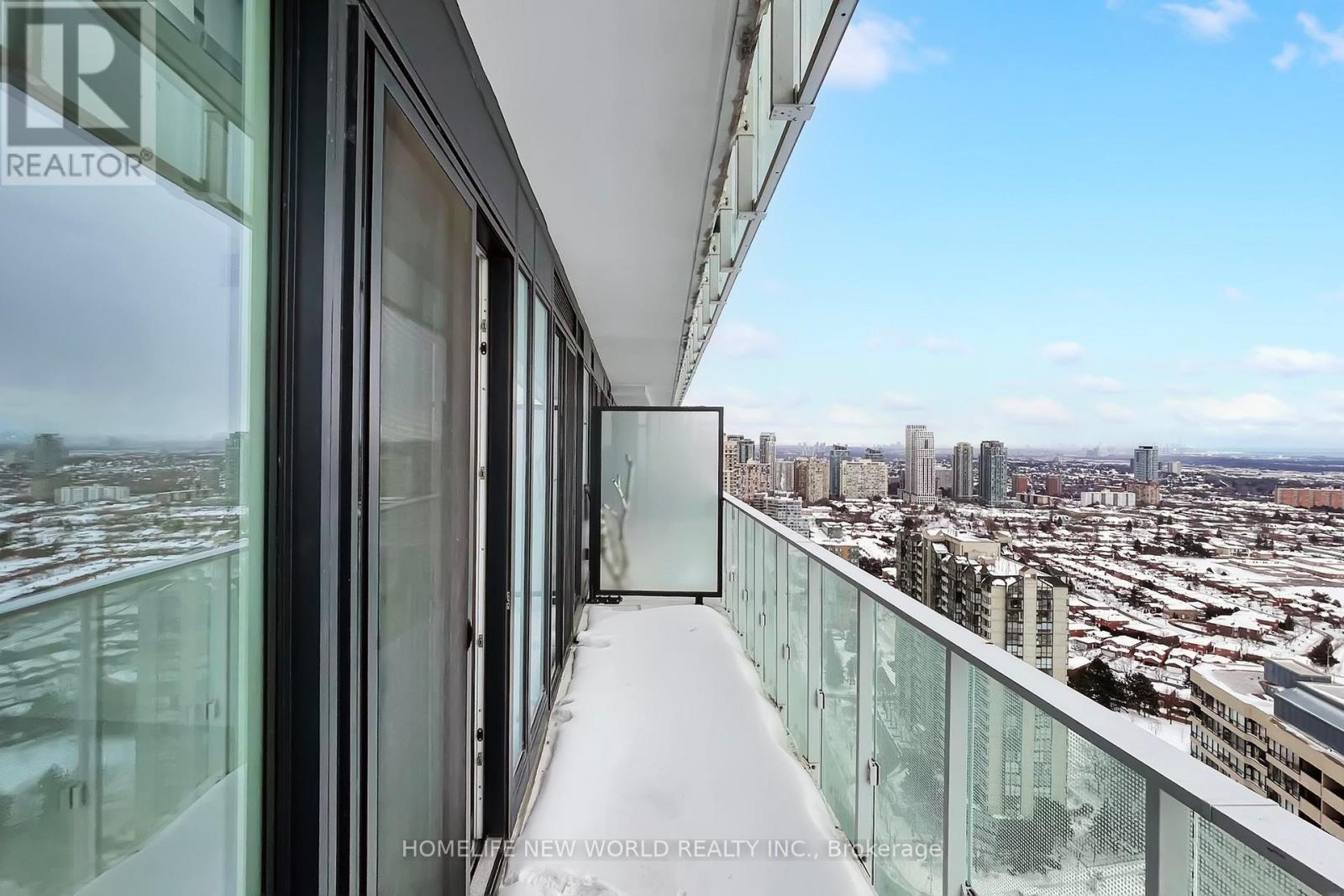 2807 - 3883 Quartz Road, Mississauga, ON - Outdoor With View