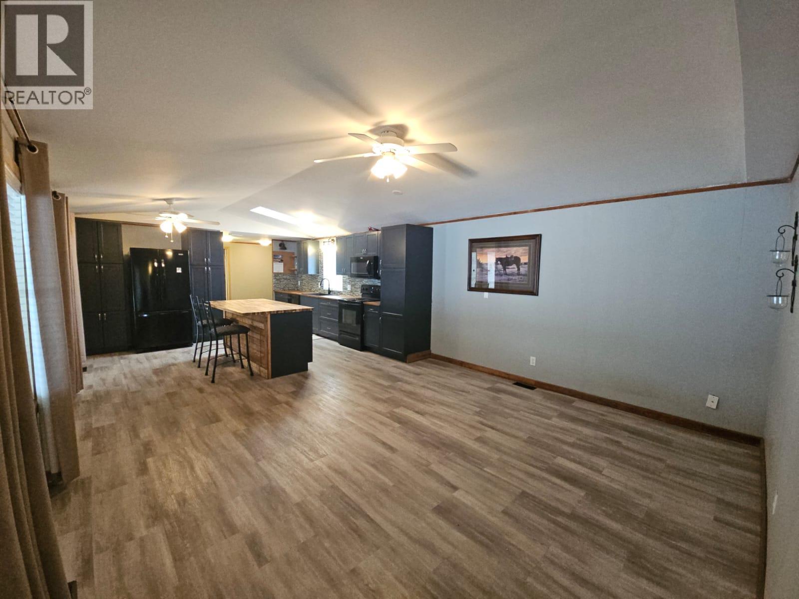 4504 42 Avenue Ne, Chetwynd, BC