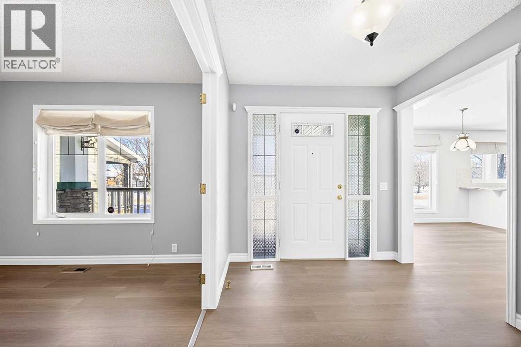 15209 Prestwick Boulevard Se, Calgary, AB - Indoor Photo Showing Other Room