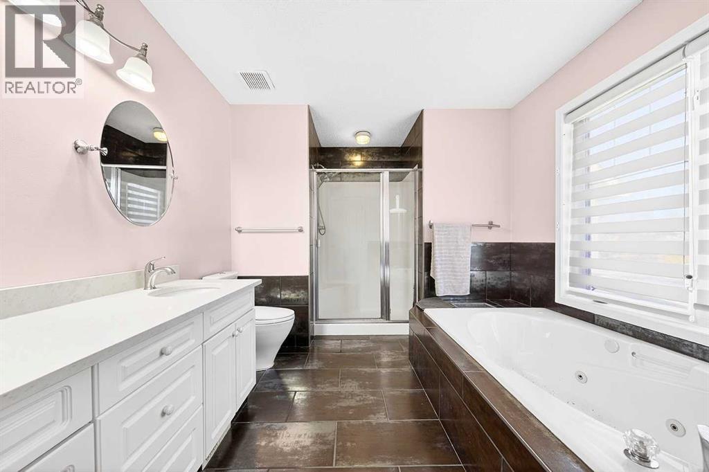 15209 Prestwick Boulevard Se, Calgary, AB - Indoor Photo Showing Bathroom